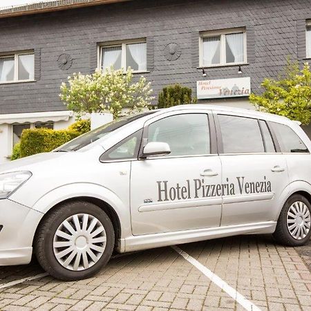 Hotel Pizzeria Venezia Sohren 외부 사진