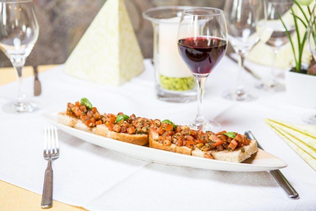 Hotel Pizzeria Venezia Sohren 외부 사진